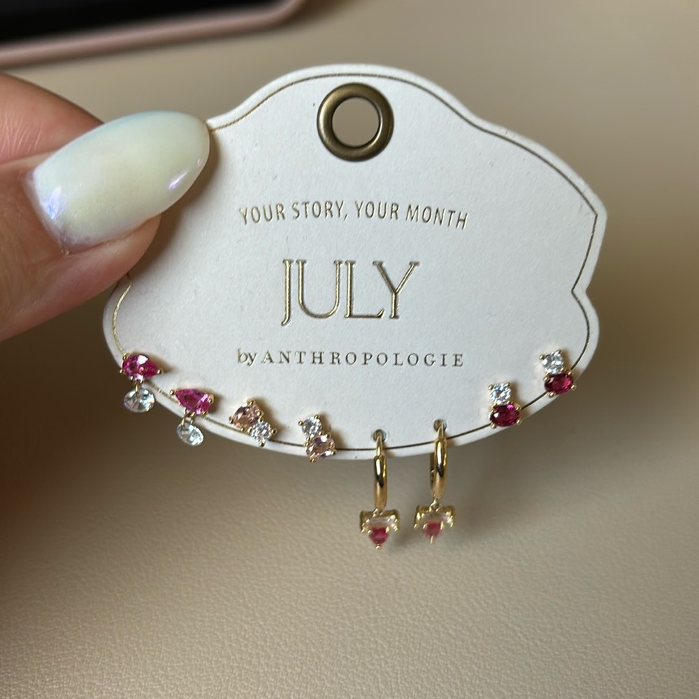 HP💗 NWT Anthropology Birth Month Earrings - July